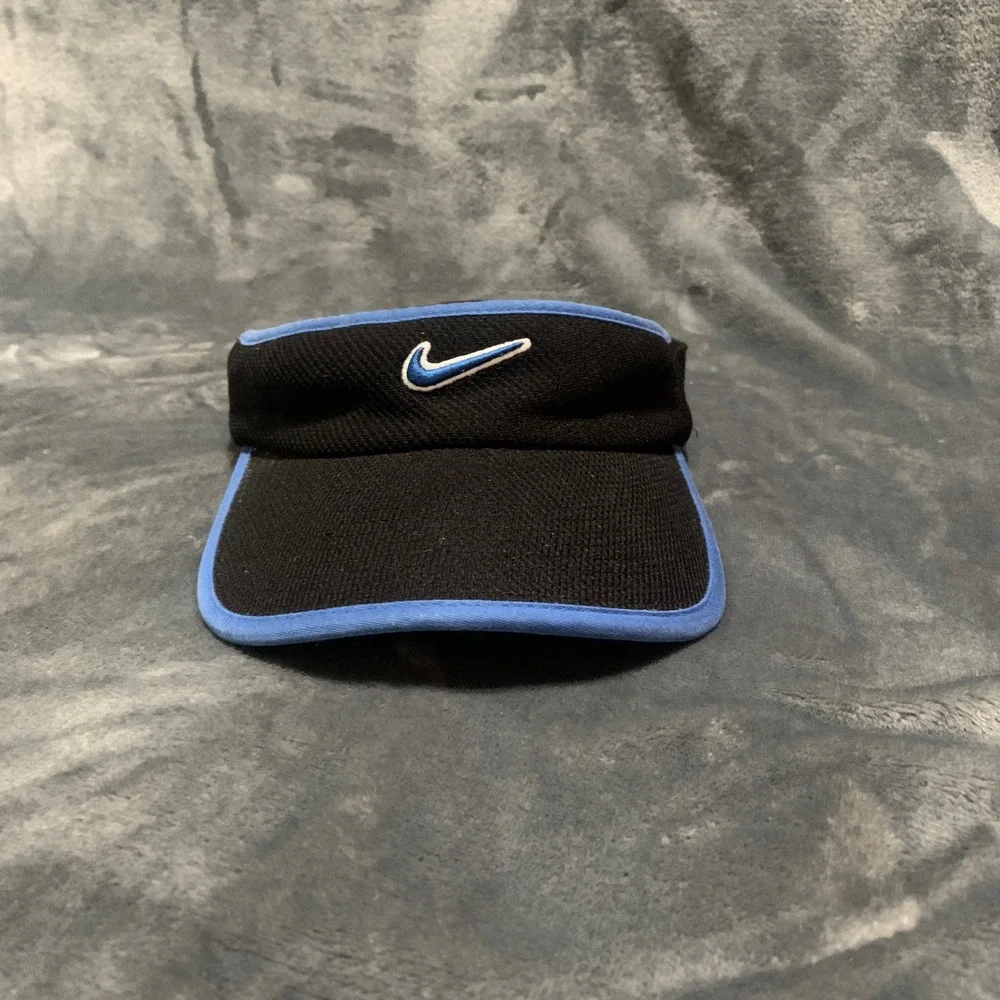 Nike Visor Women OSFM Athletic Black Blue Embroidered Swoosh U21201WDA Sporty